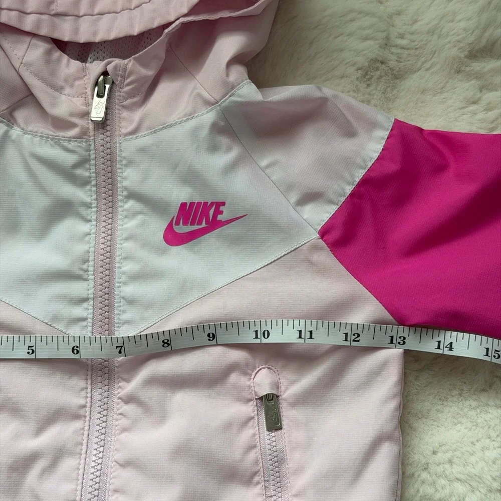 Nike Girls Windreaker Water-Resistant Colorblock Jacket in Pink - 2T
